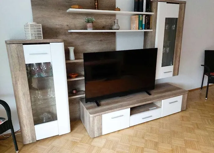 With 1 Bedroom *
